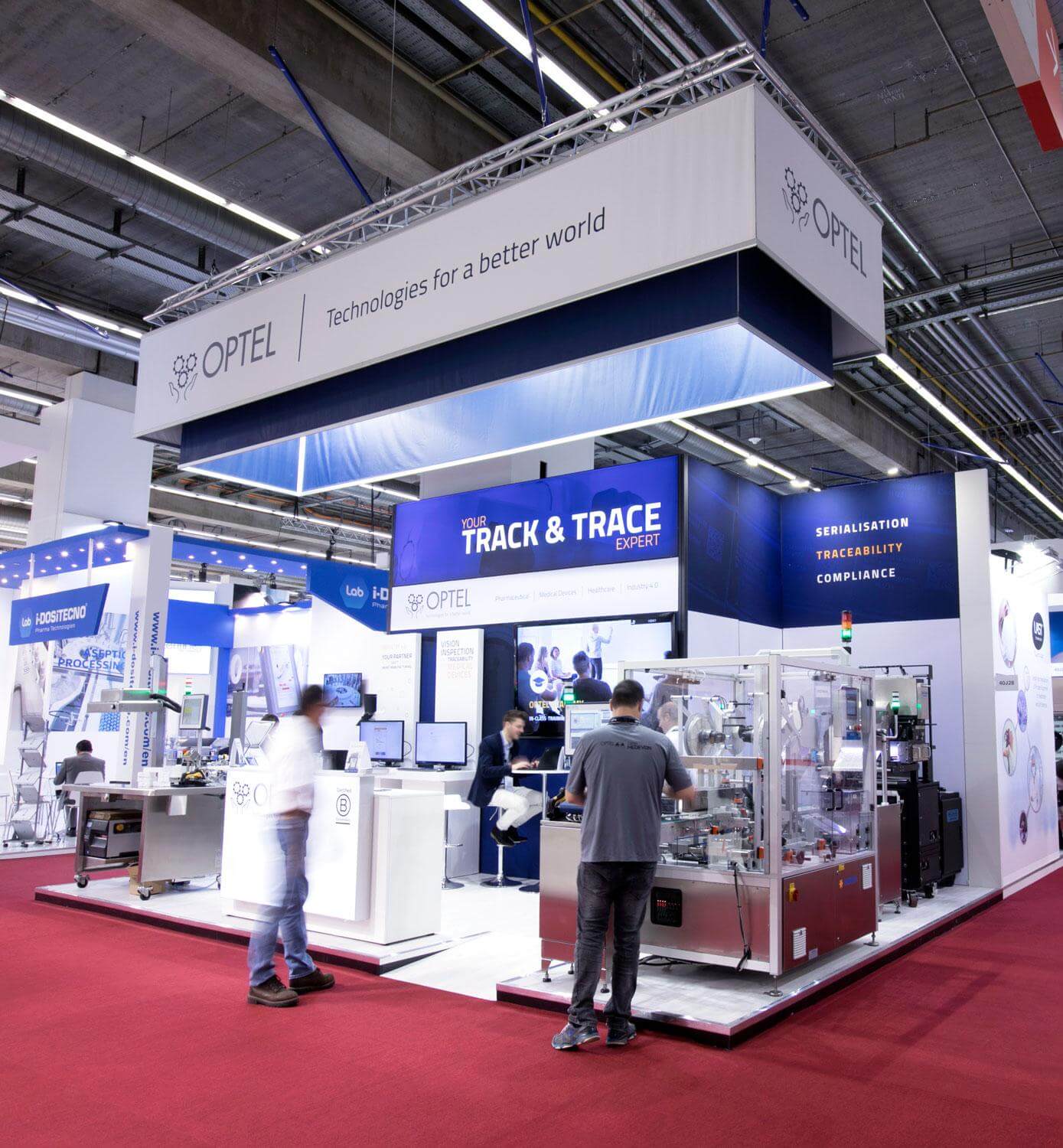 Messestand von optel