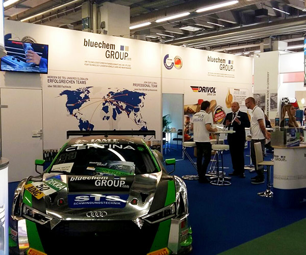 Messestand von Bluechem Group